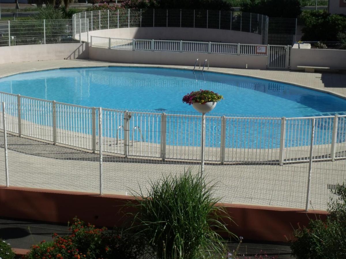 Appartement T2, 7 Jours Minimum, Climatise, 3 Etoiles, 40M2 ,Parking Prive, Mer 300M, Wifi, Piscines, Tres Propre, Ascenseurs, En Etage Le Grau-du-Roi Buitenkant foto