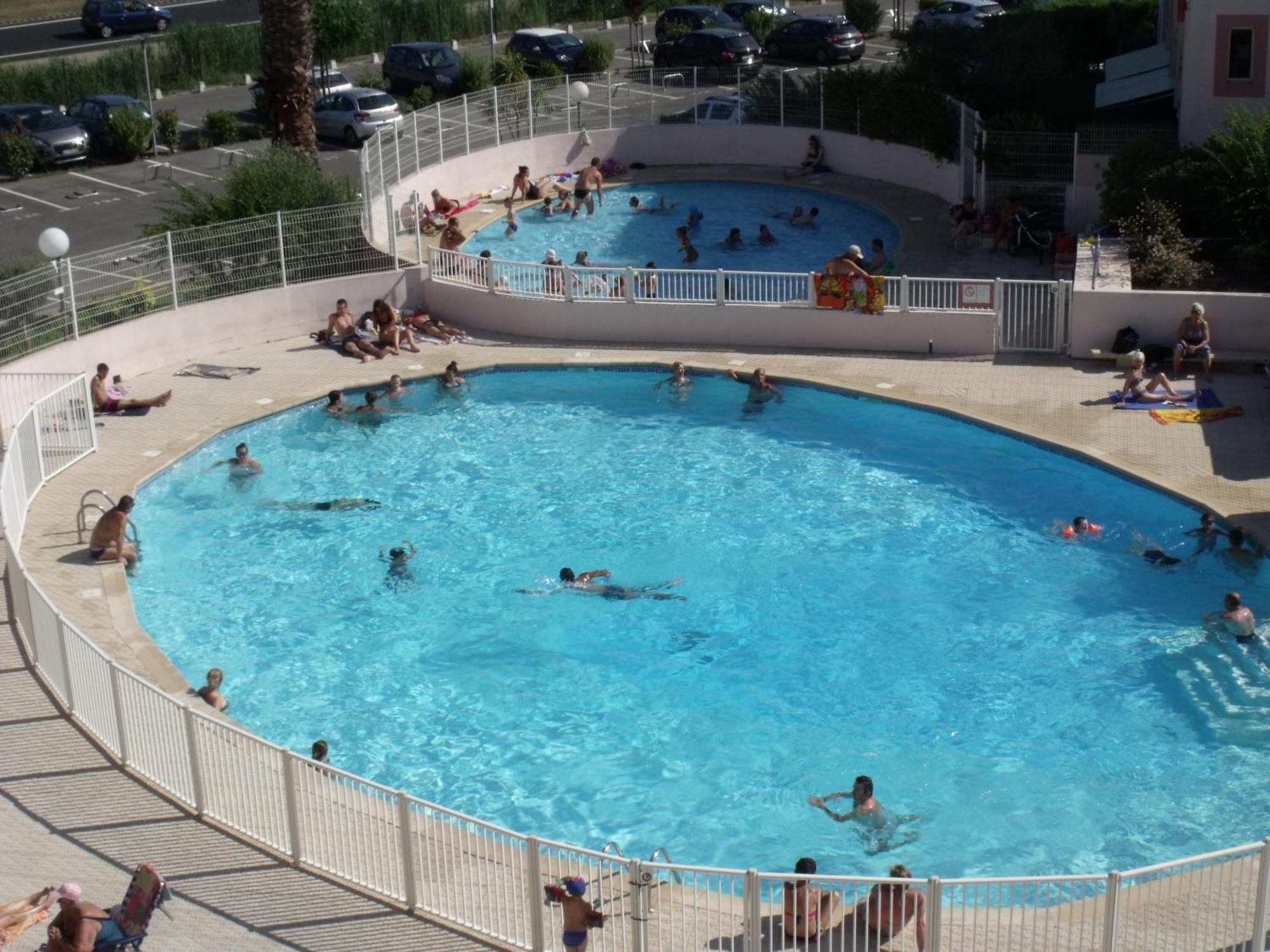 Appartement T2, 7 Jours Minimum, Climatise, 3 Etoiles, 40M2 ,Parking Prive, Mer 300M, Wifi, Piscines, Tres Propre, Ascenseurs, En Etage Le Grau-du-Roi Buitenkant foto